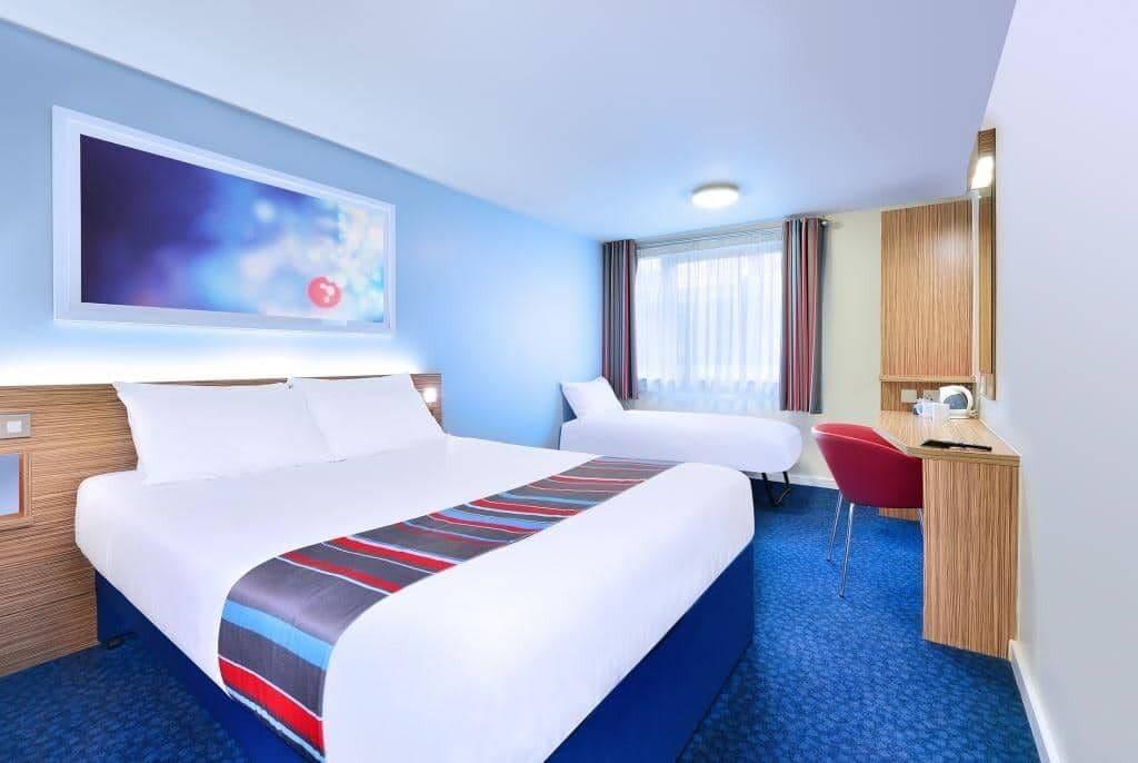 Travelodge Inverness Fairways Buitenkant foto