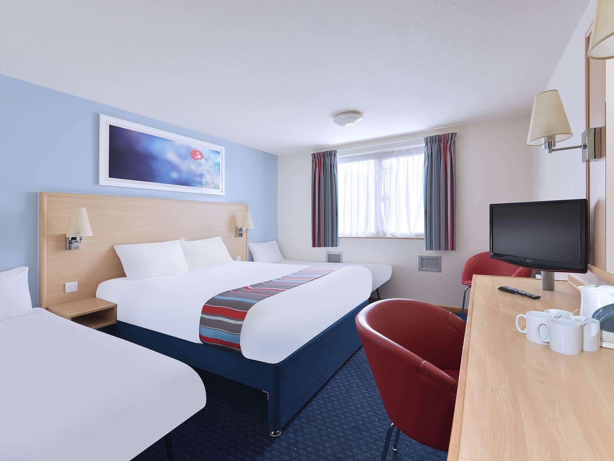 Travelodge Inverness Fairways Buitenkant foto