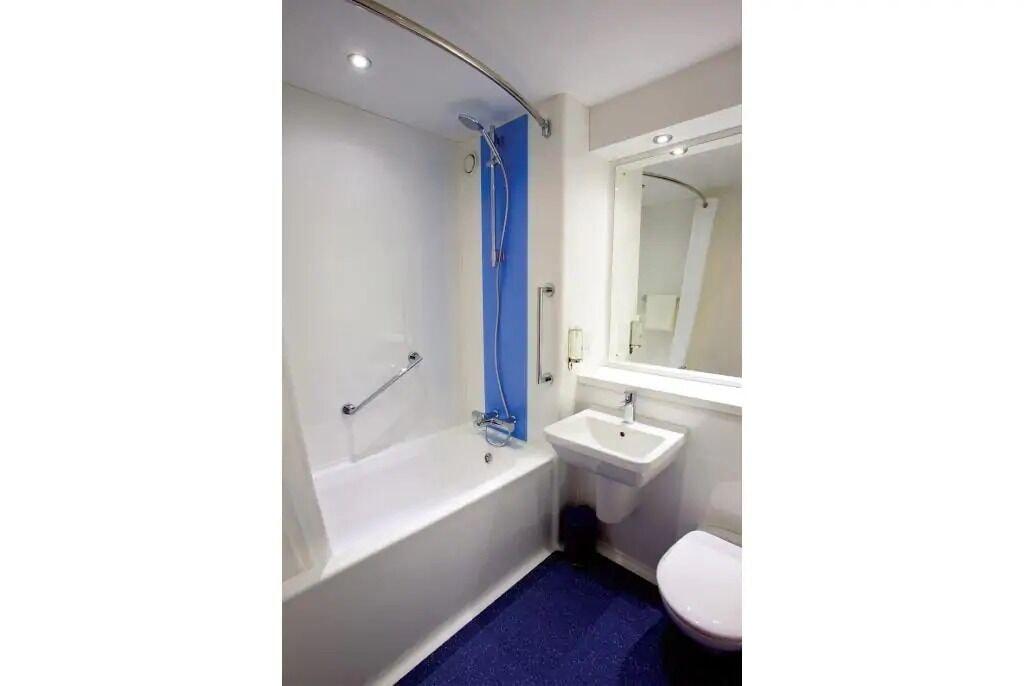Travelodge Inverness Fairways Buitenkant foto