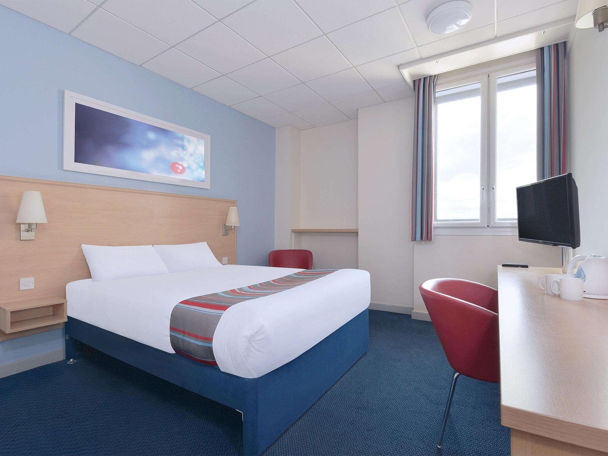 Travelodge Inverness Fairways Buitenkant foto