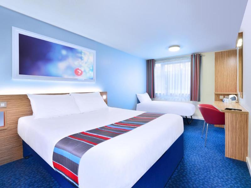 Travelodge Inverness Fairways Buitenkant foto