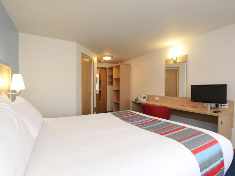 Travelodge Inverness Fairways Buitenkant foto