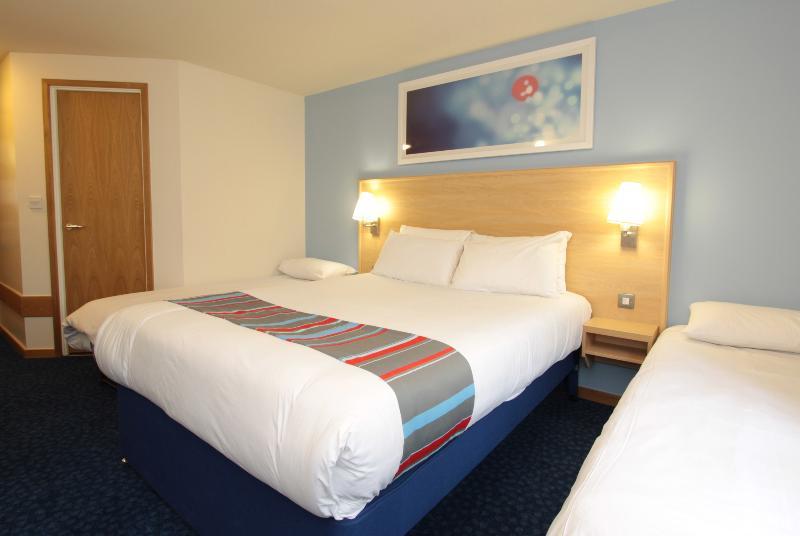 Travelodge Inverness Fairways Buitenkant foto