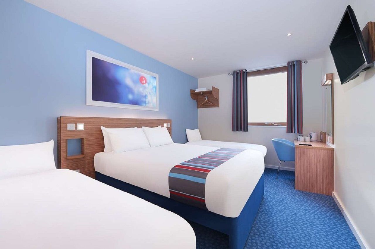 Travelodge Inverness Fairways Buitenkant foto